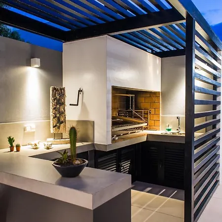 Holidayvilla Sunrise, Piscina, Bbq, Wifi, Gym, Villa Corralejo