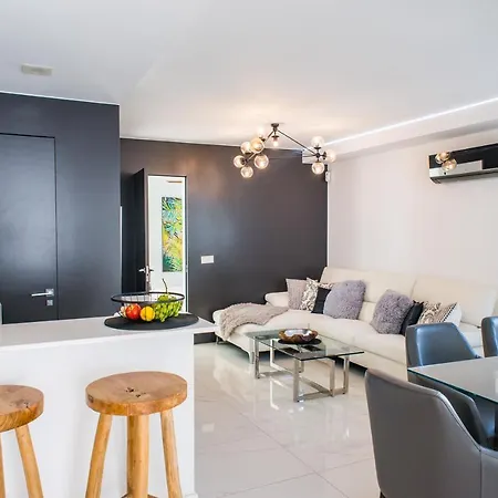 Holidayvilla Sunrise, Piscina, Bbq, Wifi, Gym, Villa *